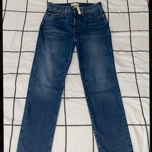 Madewell Mid-Rise Classic Straight Jeans